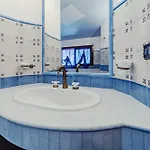 Huge With Stunnig Pool فيلة *