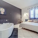 فيلة Huge With Stunnig Pool *