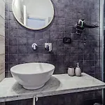 Huge With Stunnig Pool فيلة *