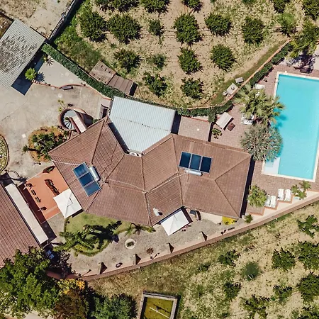 Huge With Stunnig Pool * بارتينيكو